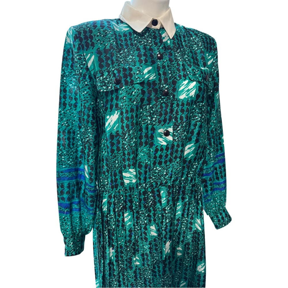 VINTAGE PLEATED STATEMENT DRESS - Picture 6 of 8